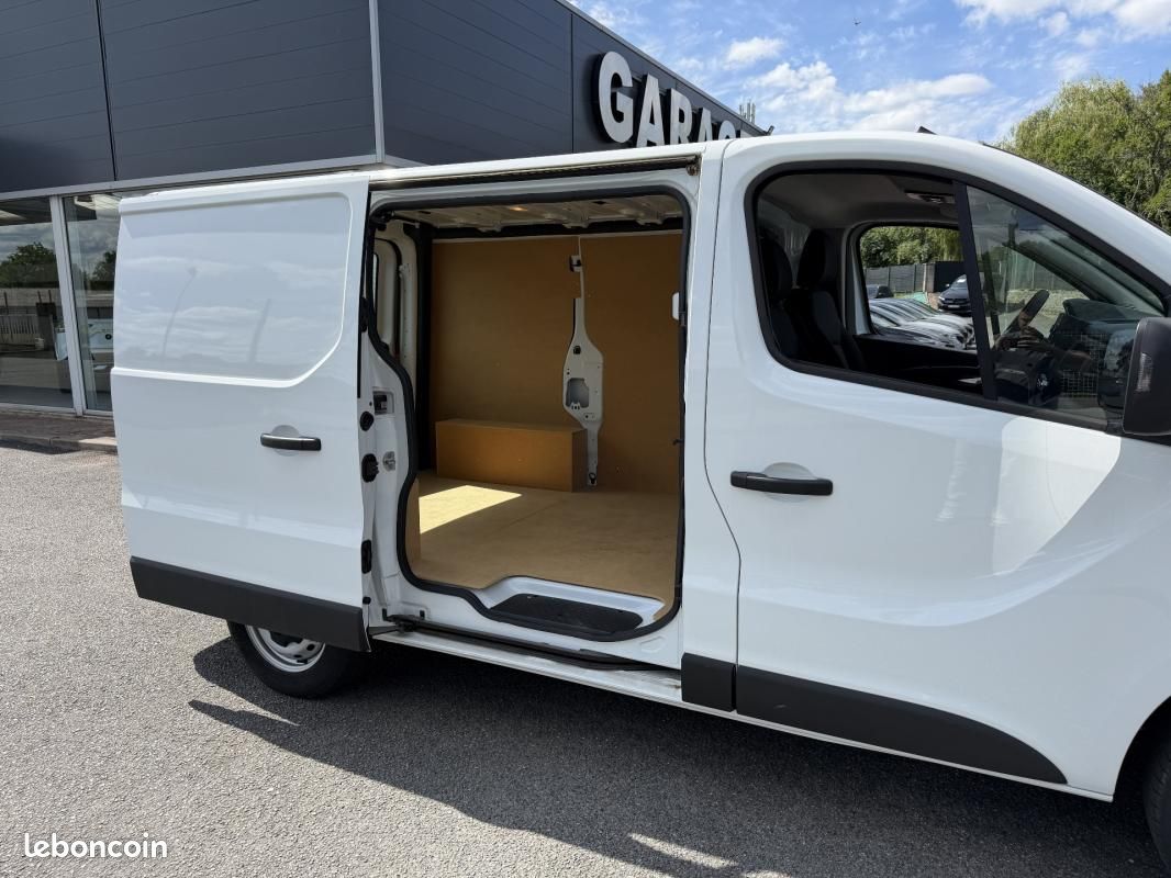 Renault Trafic FOURGON FG BLUE DCI 130 L1H1 2T8 GSR2 ADVANCE (image 14)