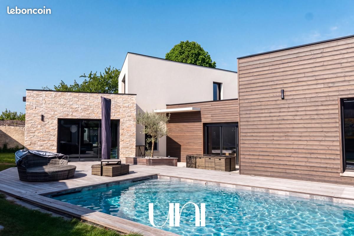 Maison 6 pièces 300 m² · à Biéville-Beuville · 300 m² · 1 595 000 €