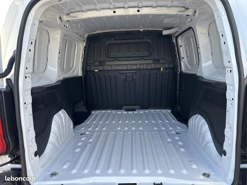 Citroen Berlingo Van M Diesel 130ch automatique Pack Connect (image 30)