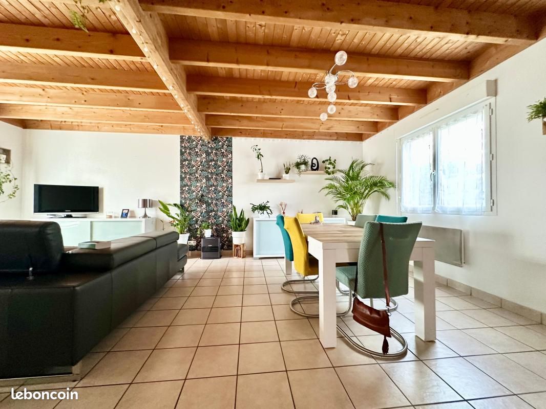 Maison 5 pièces 100 m² · à Locmaria-Plouzané · 100 m² · 263 750 €