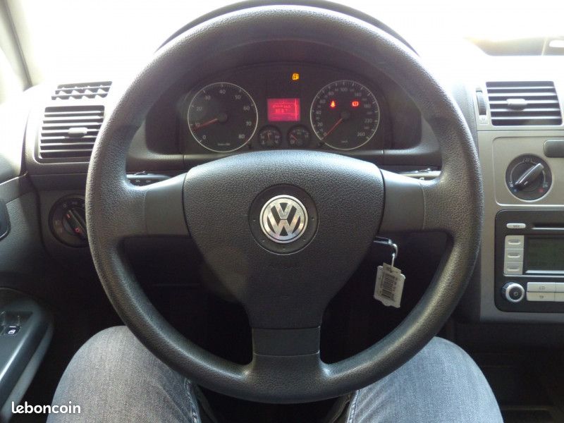 Volkswagen TOURAN 2.0 ECOFUEL TRENDLINE 7 PLACES (image 19)