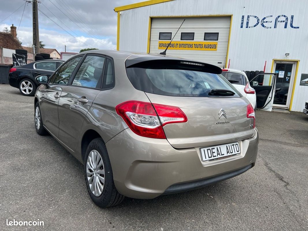 Citroen C4 1.6 HDI 90 FAP ATTRACTION (image 4)