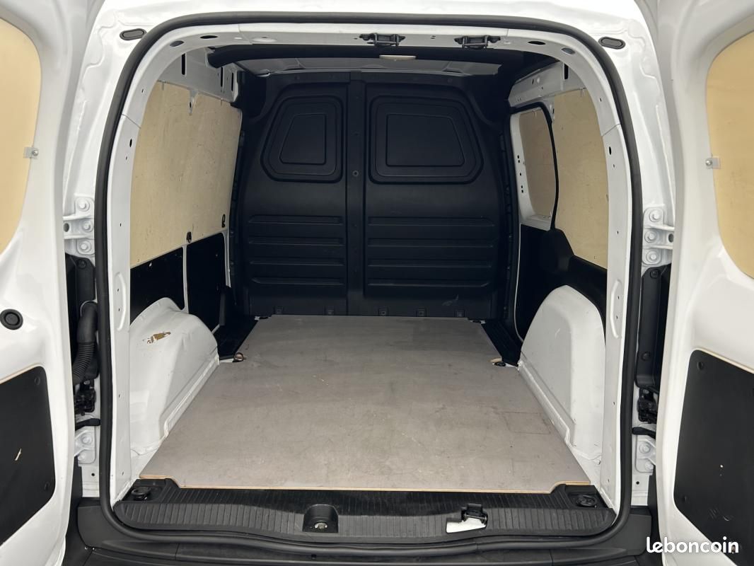 Renault Kangoo Van BLUE DCI 95 GRAND CONFORT- 22 5p (image 17)