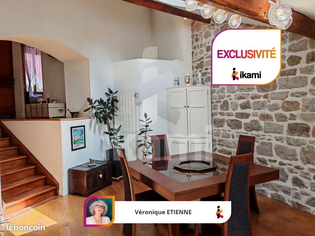 Appartement 6 pièces 151 m² · à Saint-Étienne · 151 m² · 235 000 €