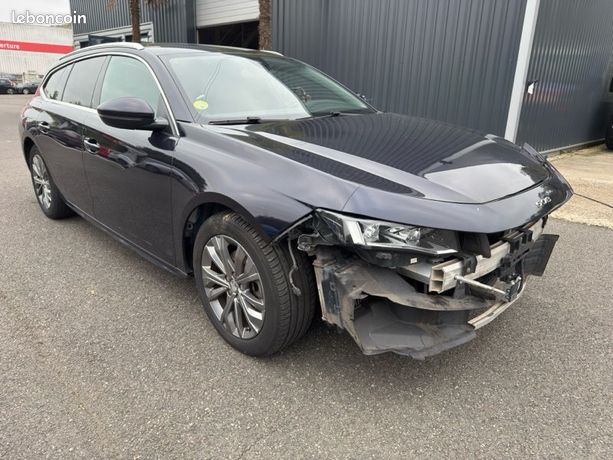 PEUGEOT508SW1.5HDi130EAT8
