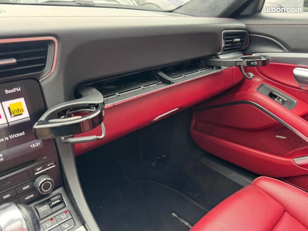 Porsche 911 CARRERA COUPE 4S Coupé 3.0i 420 (image 18)