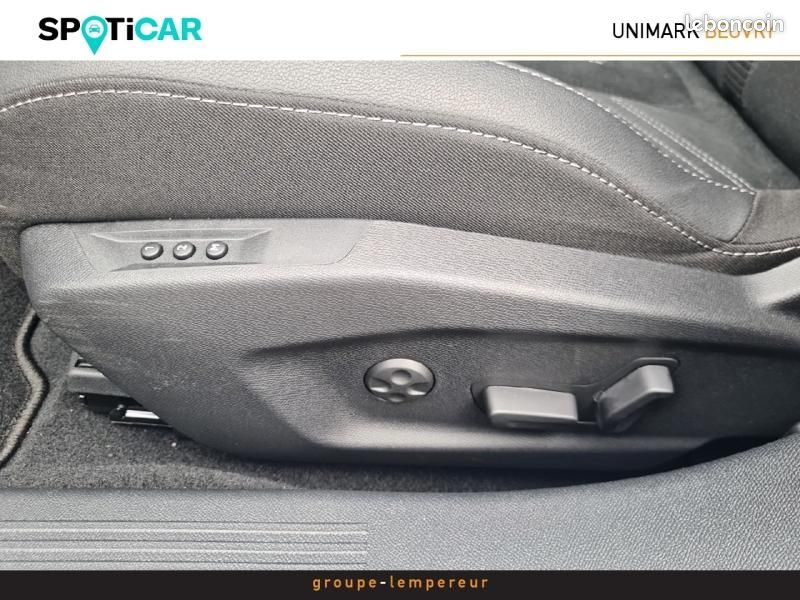 Opel Astra 1.2 Turbo Hybrid 145ch Ultimate e-DCT 6 (image 28)