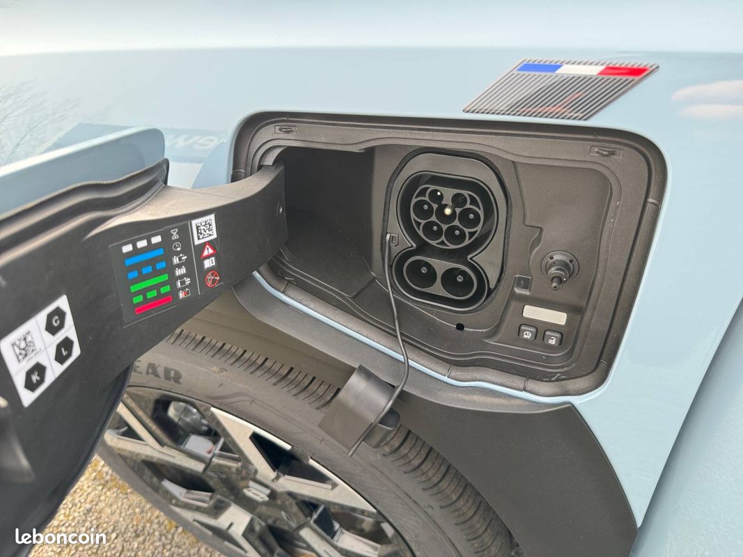 RENAULT Renault 4 E-Tech Electrique 150 ch autonomie confort Techno (image 21)