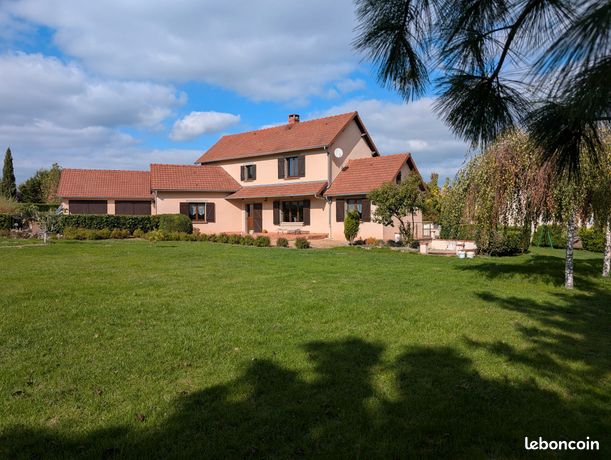Maison 168 m² avec piscine et parc arboré