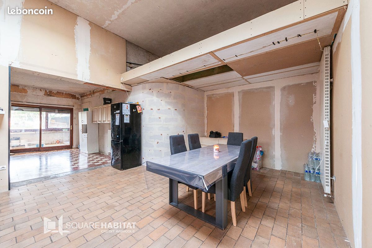 Maison 7 pièces 218 m² · à Hasnon · 218 m² · 169 000 €
