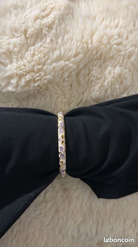 Éclat Doré – Bracelet Fleur Inoxydable (image 11)