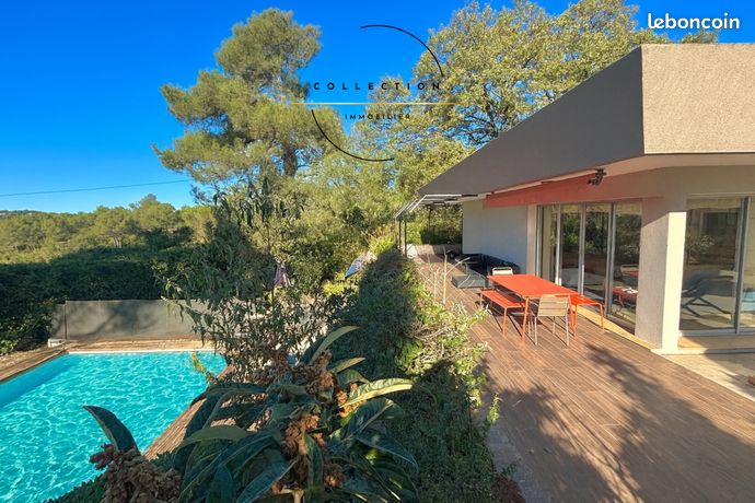 Villa 6 pièces 210 m² — 2