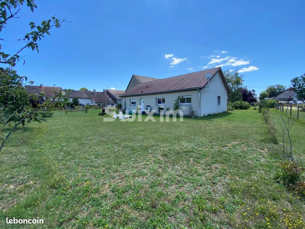 Maison 5 pièces 113 m² · à Montigny-sur-l'Ain · 113 m² · 900 €/mois