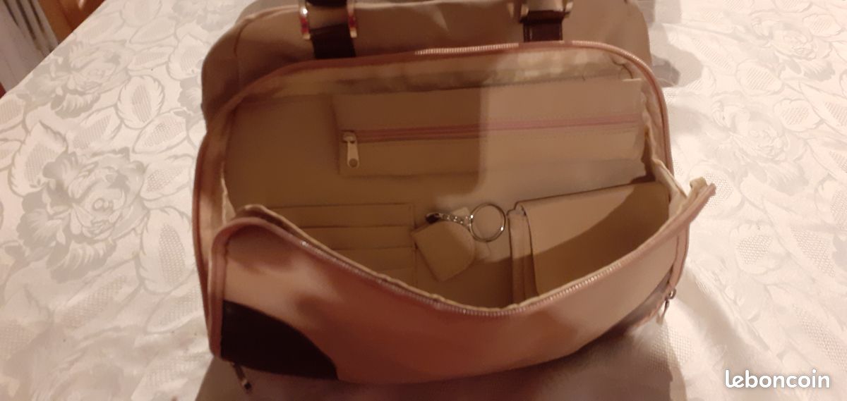 Sac a mains (image 2)