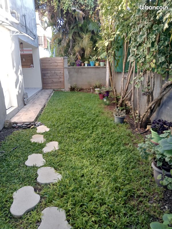 Appartement 2 pièces 55 m² · à Sainte-Anne · 55 m² · 700 €/mois
