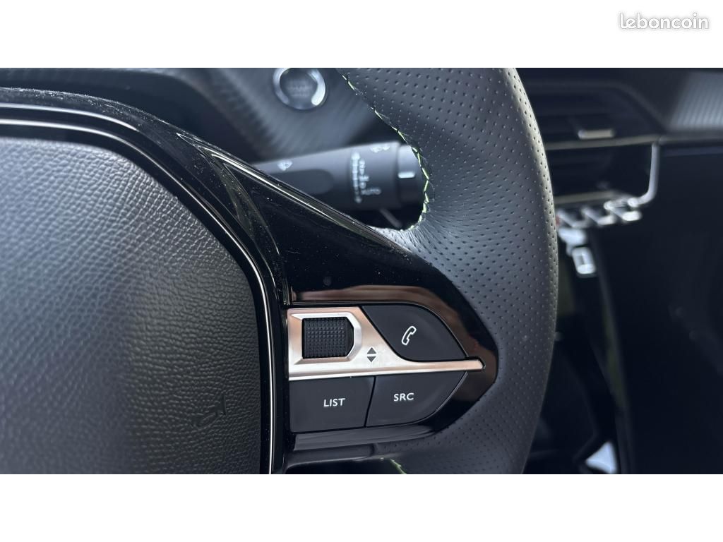 PEUGEOT 2008 1.2 Hybrid 145 DCS6 GT +PK DRIVE+CAMERA 360+NAVIGATION (image 17)