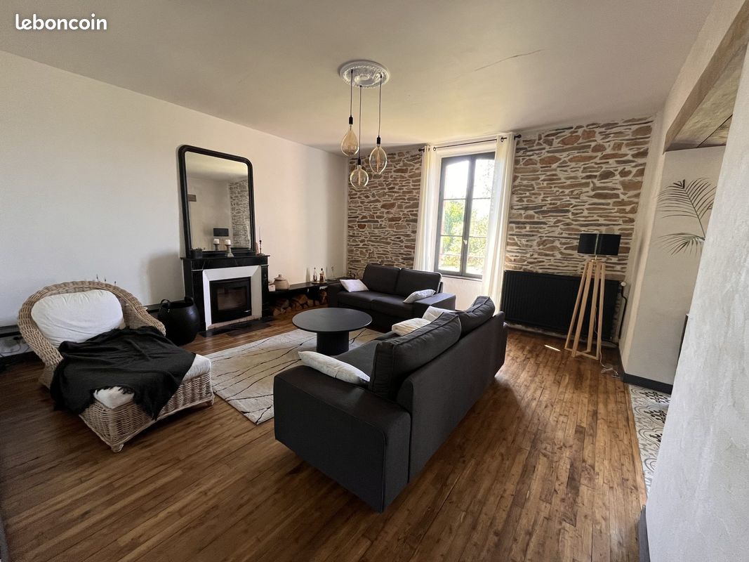 Maison 8 pièces 228 m² · à Guémené-Penfao · 228 m² · 322 400 €