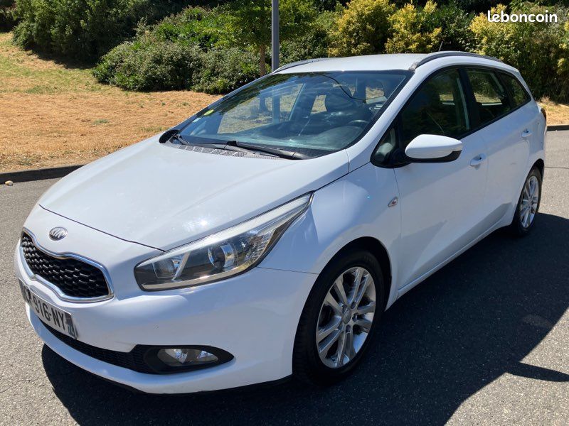 Kia ceed sw 1.6 crdi 110 ch (image 1)