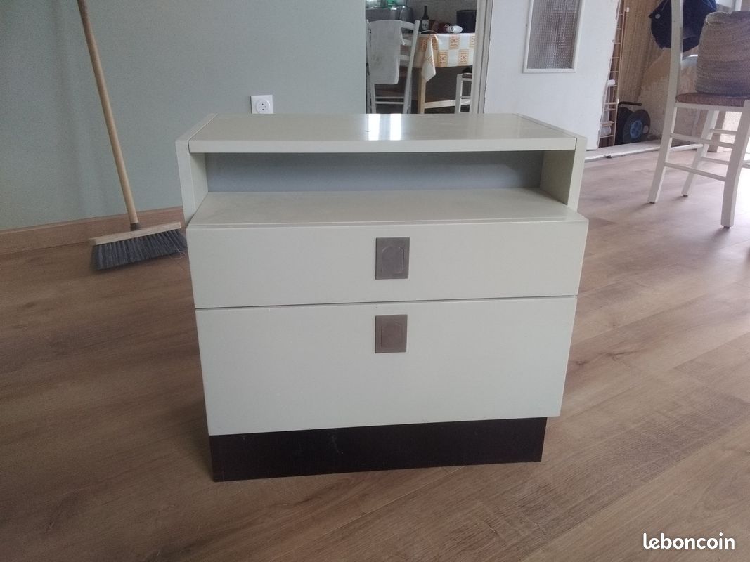 Table de chevet lumière intégrée année 70 (image 1)