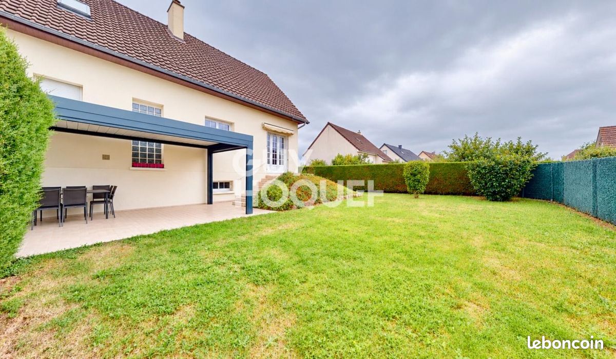 Maison 6 pièces 134 m² · à Saint-André-sur-Orne · 134 m² · 275 000 €