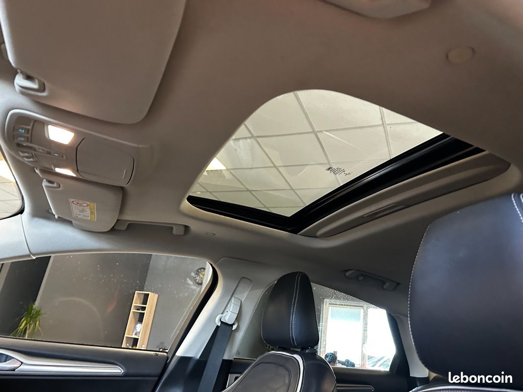 FORD MONDEO 2.0 Hybrid 187 Ch Vignale - Suivi Ford/Toit/Sono Sony - Garantie (image 10)