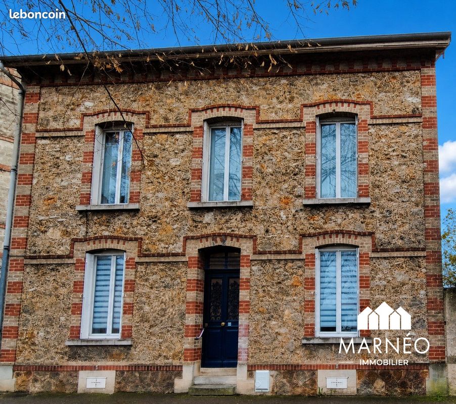 Appartement 4 pièces 95 m² · à Châlons-en-Champagne · 95 m² · 900 €/mois