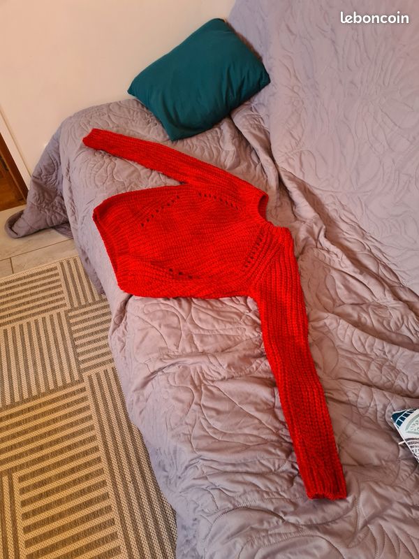 Pull rouge (image 3)