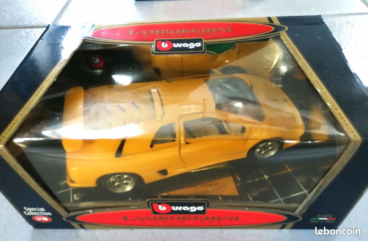 Voiture Lamborghini Diablo Rouge Miniature, Vintage Année 1990, M