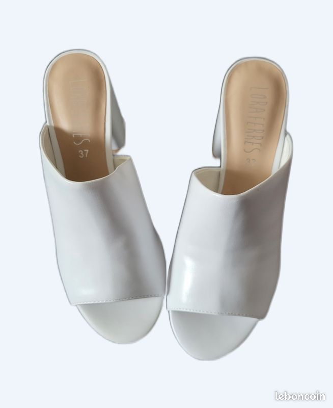 Mules Blanches PrettyLittleThing - Taille UK 7 (Femmes) - Neuf Avec Défauts