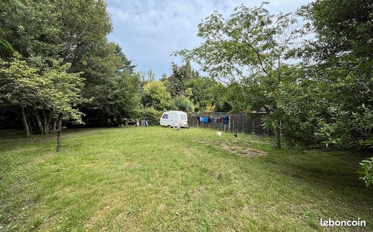 Terrain 800 m² Cursan