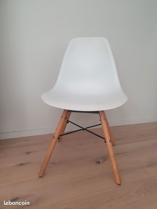 5-6 chaises blanches (image 2)