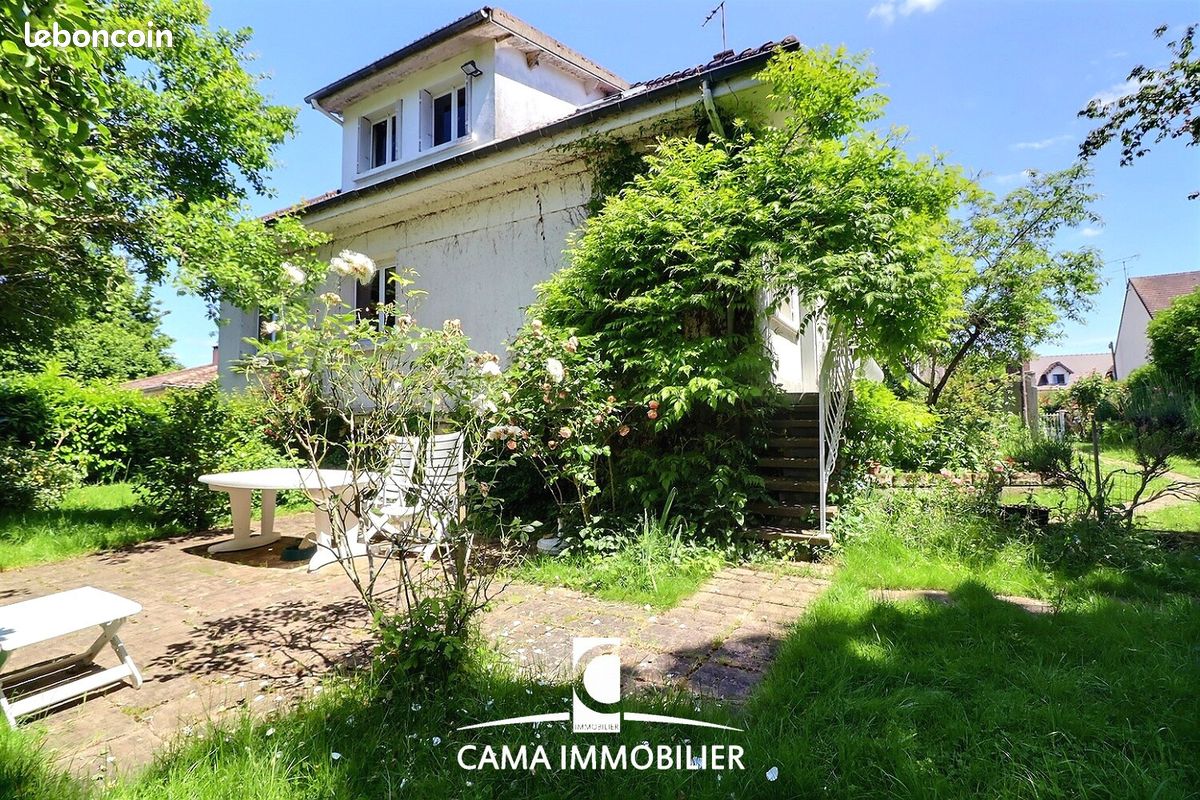 Maison 6 pièces 130 m² · à Fontenay-le-Fleury · 130 m² · 485 000 €