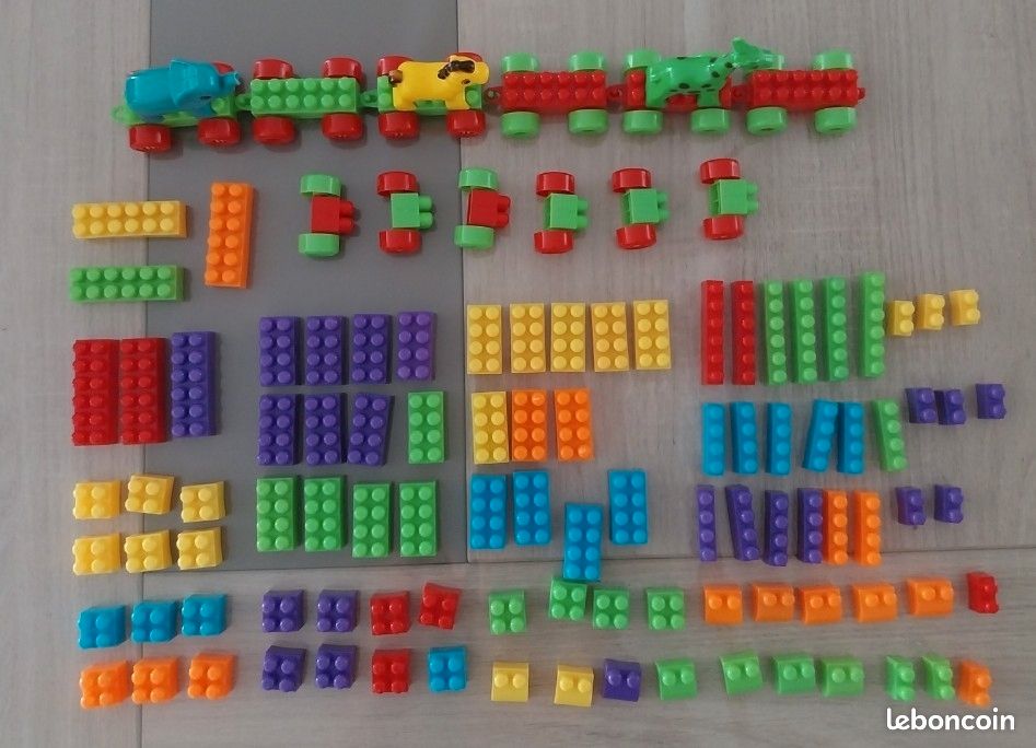 Lot de briques Lego (image 1)