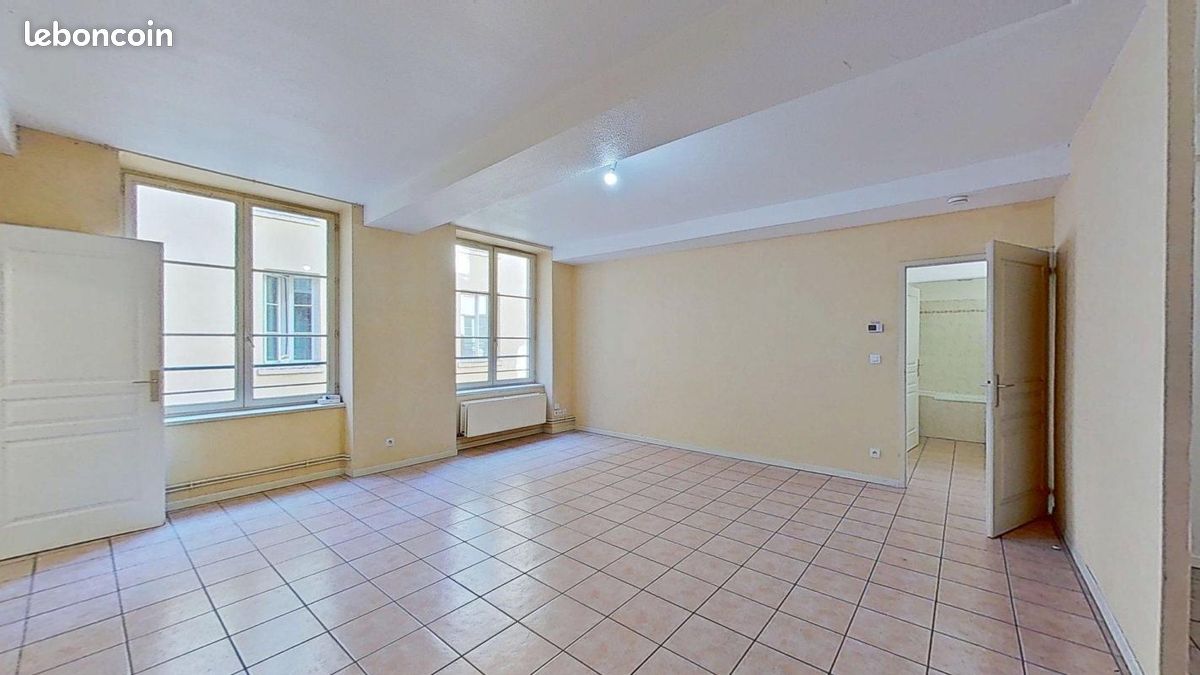 Appartement 3 pièces 70 m² · à Lyon · 70 m² · 950 €/mois