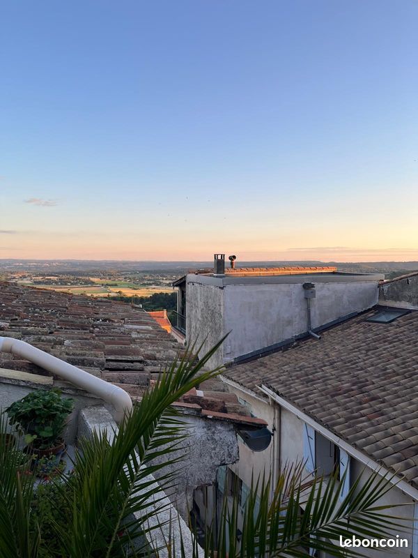 Maison 3 pièces 65 m² · à Éguilles · 65 m² · 270 000 €