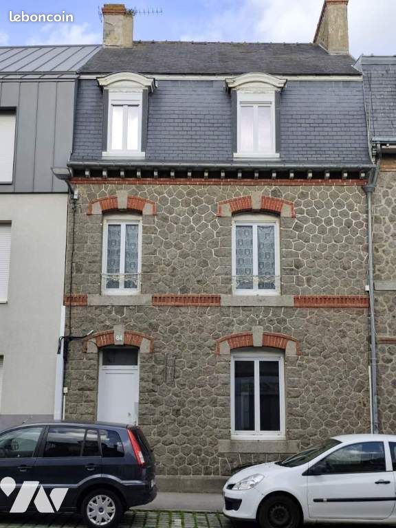 Immeuble 137 m² · à Saint-Brieuc · 137 m² · 284 560 €