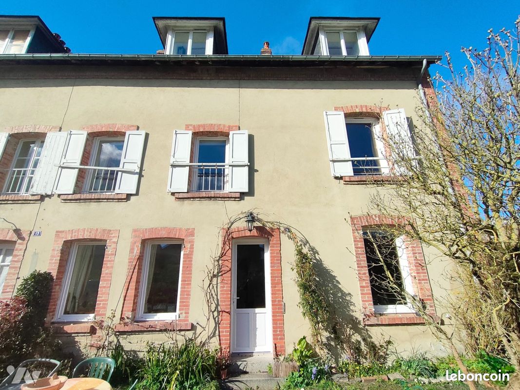 Maison 6 pièces 163 m² · à Agneaux · 163 m² · 309 910 €