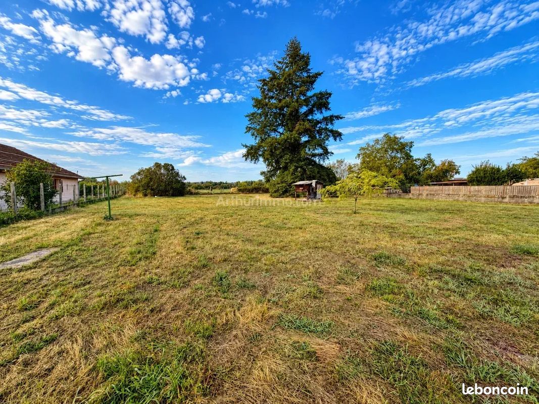 Terrain 750 m² · à Arandon-Passins · 750 m² · 78 000 €