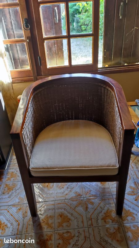 Fauteuil rotin bois acajou (image 1)