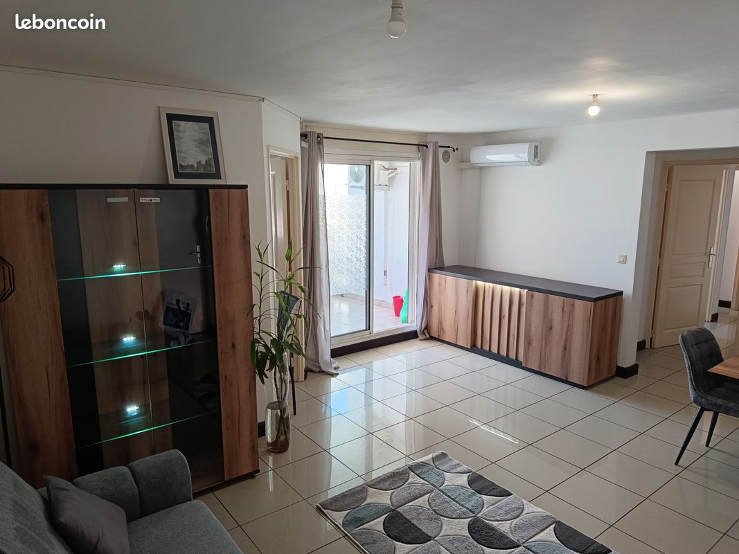 Appartement 4 pièces 70 m² · à Saint-Denis · 70 m² · 1 050 €