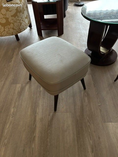 Pouf (image 1)