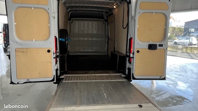 20 990 ht / Peugeot Boxer L2H2 hdi 130 premium / hayon Dhollandia (image 9)
