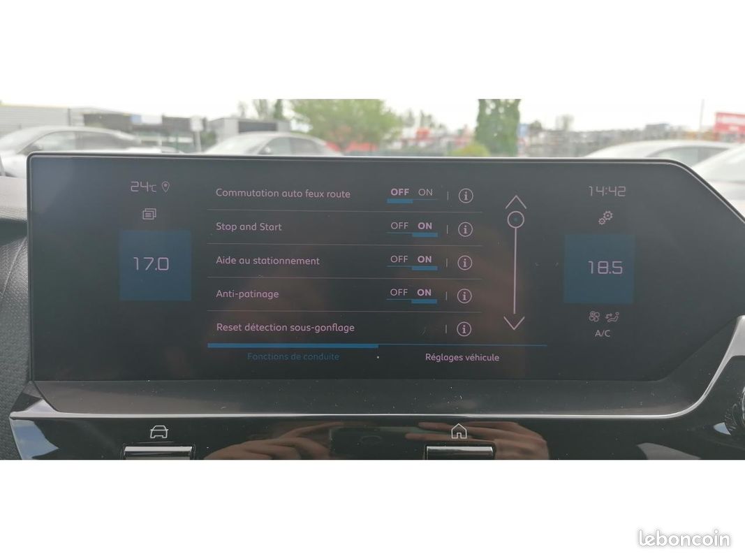 CITROEN C4 1.5 BlueHDi 130 EAT8 Shine Pack (image 13)