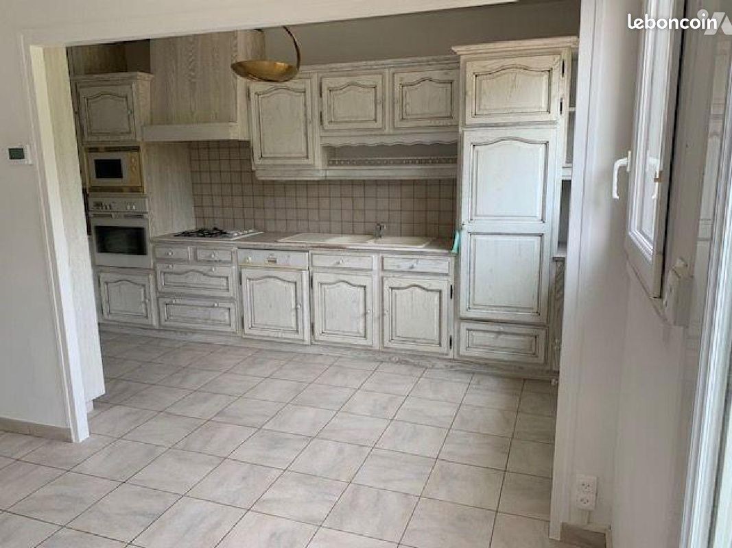 Maison 5 pièces 93 m² · à Arnage · 93 m² · 920 €/mois