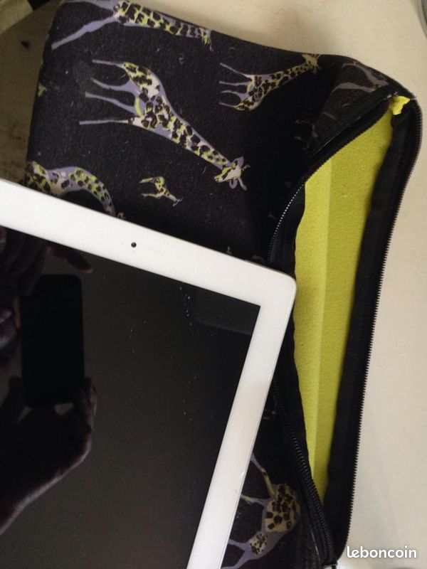 Housse tablette ou petit ordinateur (image 2)