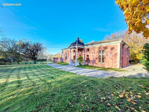 Maison 9 pièces 281 m²