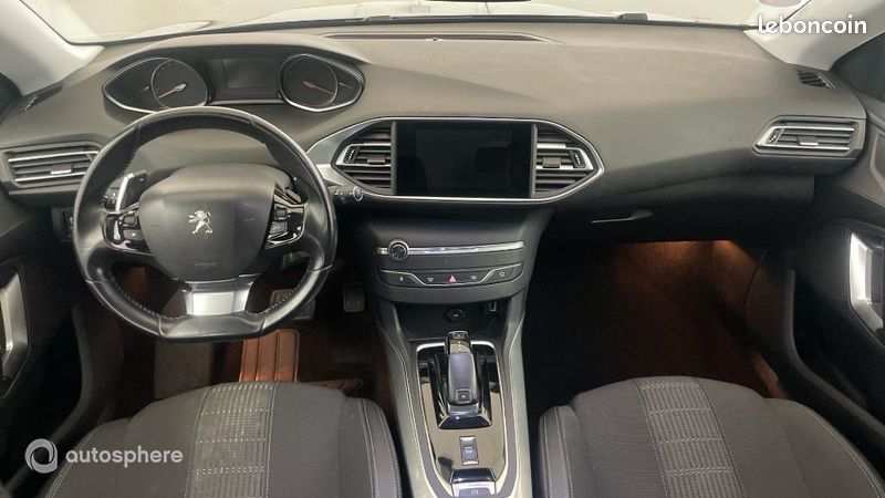 Peugeot 308 1.2 PureTech 130ch S&S Allure EAT8 (image 11)