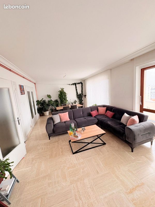 Appartement 3 pièces 105 m² · à Saint-Chamond · 105 m² · 150 000 €