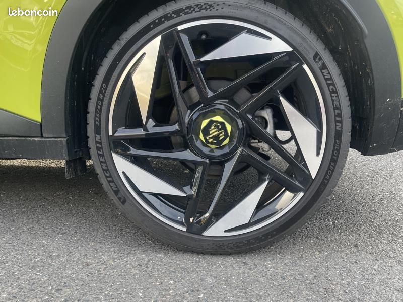 Abarth 600 e 240ch 54kWh Turismo (image 17)