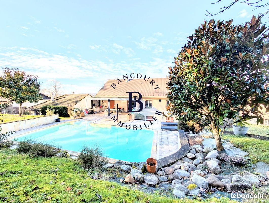 Maison 7 pièces 189 m² · à Brive-la-Gaillarde · 189 m² · 302 000 €